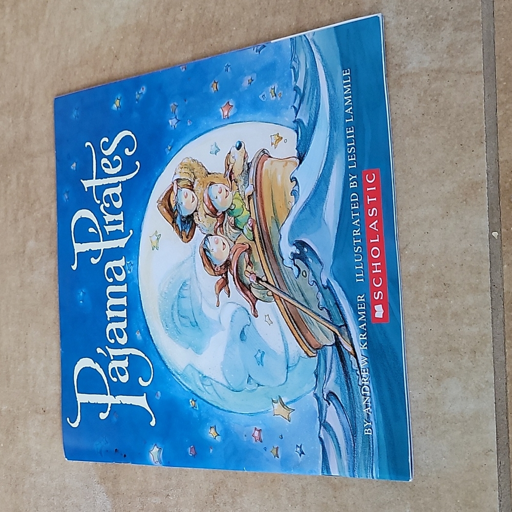 Kids book bundle, 8 books - Picture 3 of 11
